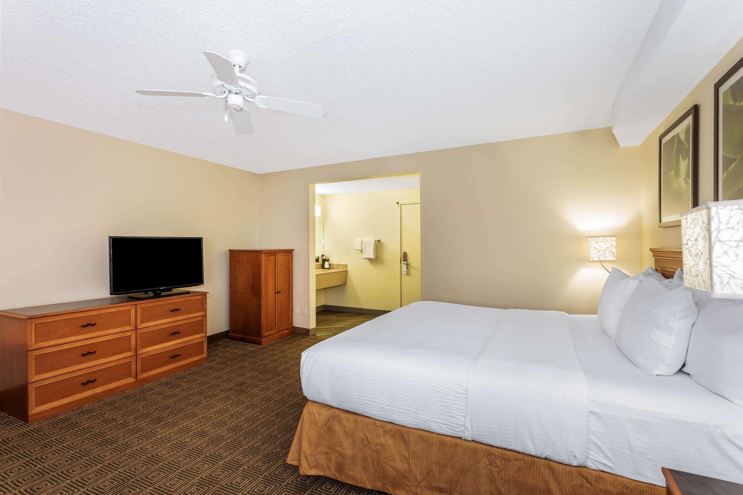 La Quinta By Wyndham Orlando South Hotell Williamsburg Exteriör bild