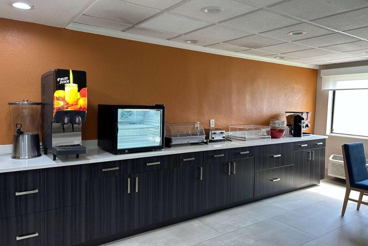 La Quinta By Wyndham Orlando South Hotell Williamsburg Exteriör bild