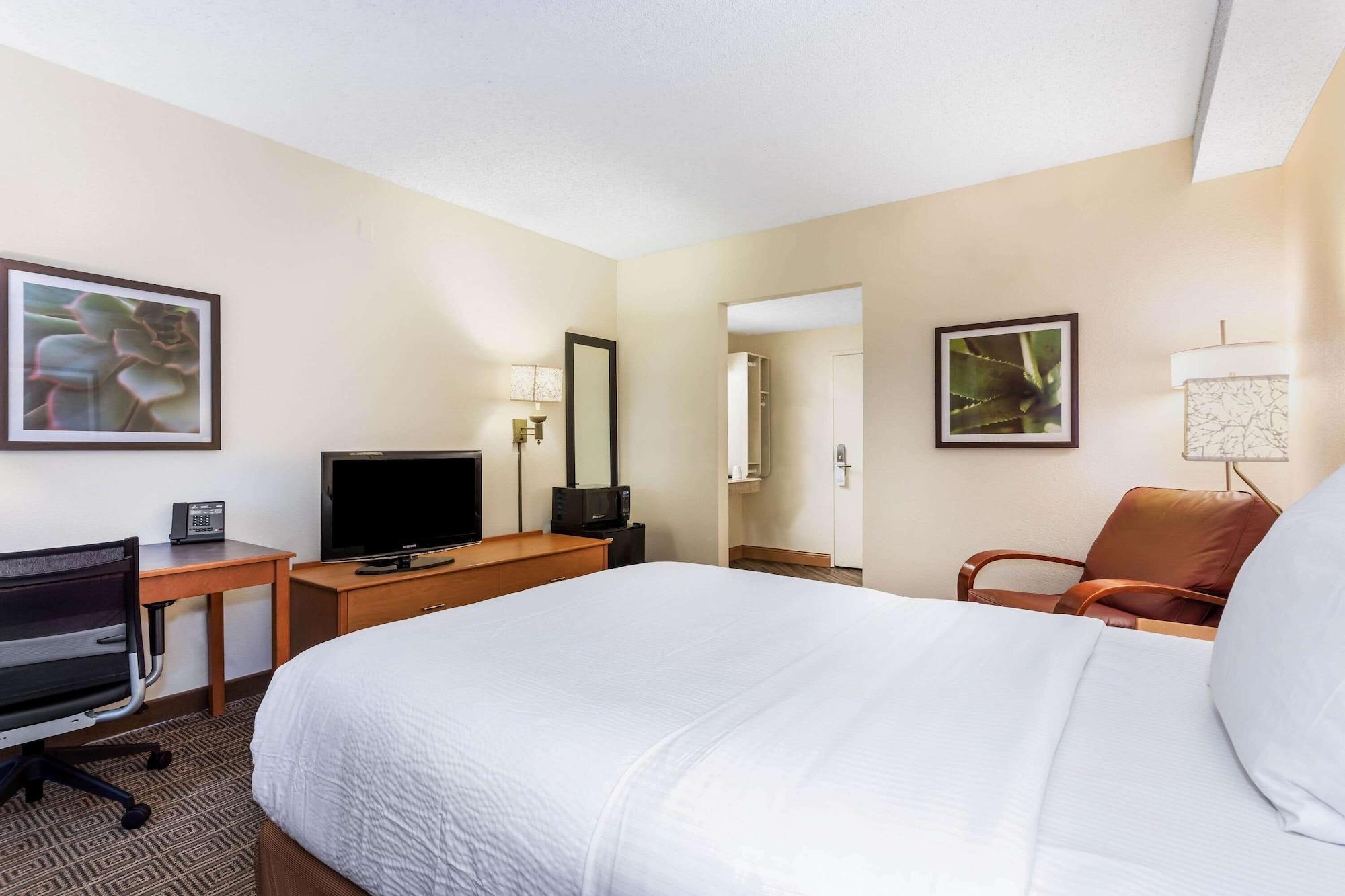 La Quinta By Wyndham Orlando South Hotell Williamsburg Exteriör bild